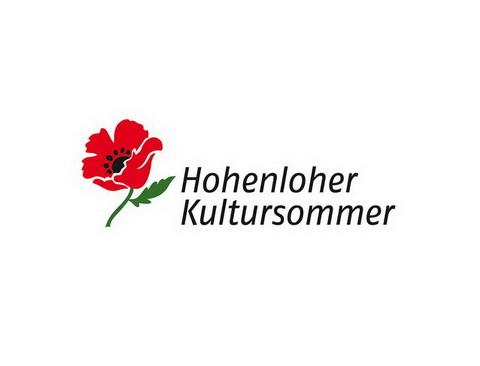 Logo des Hohenloher Kultursommer Schwarze Schrift mit rotem Klatschmohn