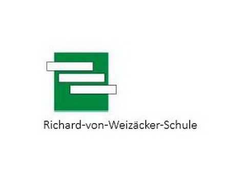 Logo der Richard-von-Weizäcker-Schule Öhringen. Schwarze Schrift auf weißem Hintergrund: Richard-von-Weizäcker-Schule. Grünes Quadrat mit der Horizontalen weißen Rechtecken.